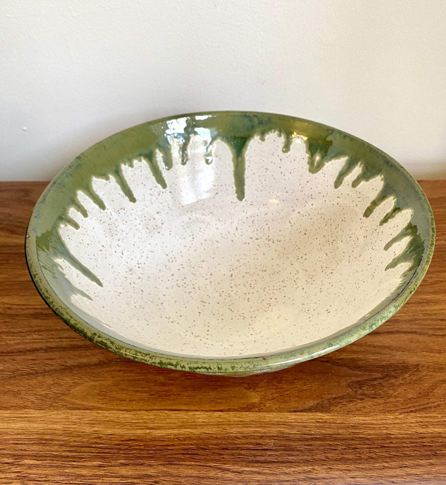 Extra-large Stoneware Bowl
