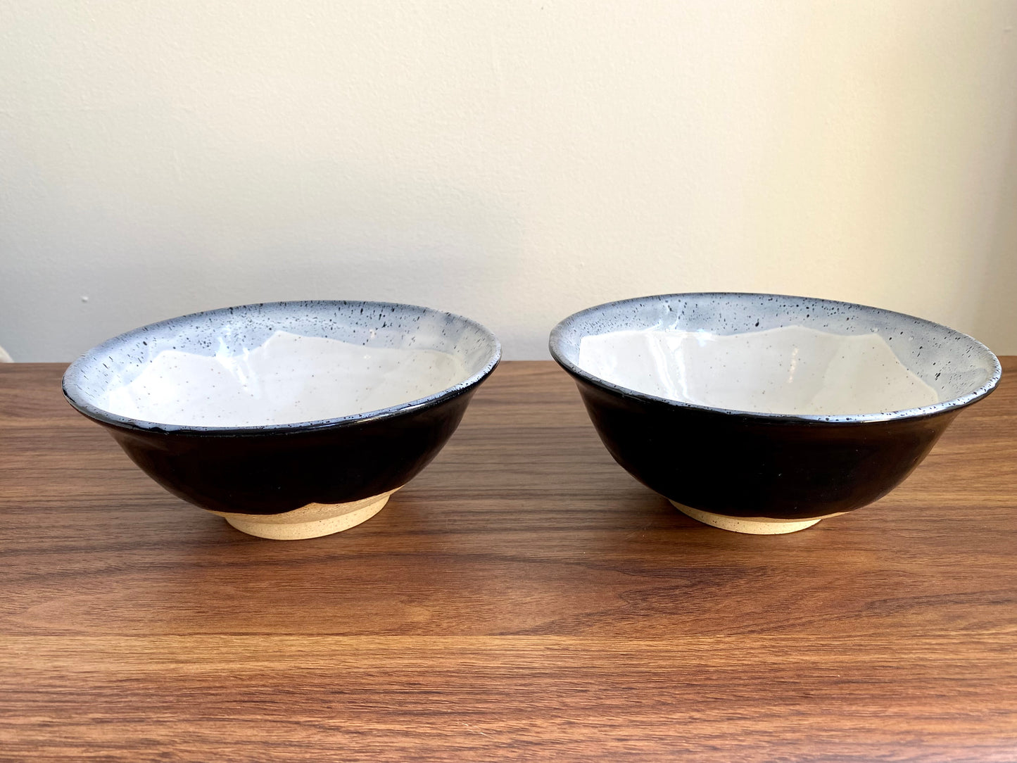 Small-medium stoneware bowls (set of two)