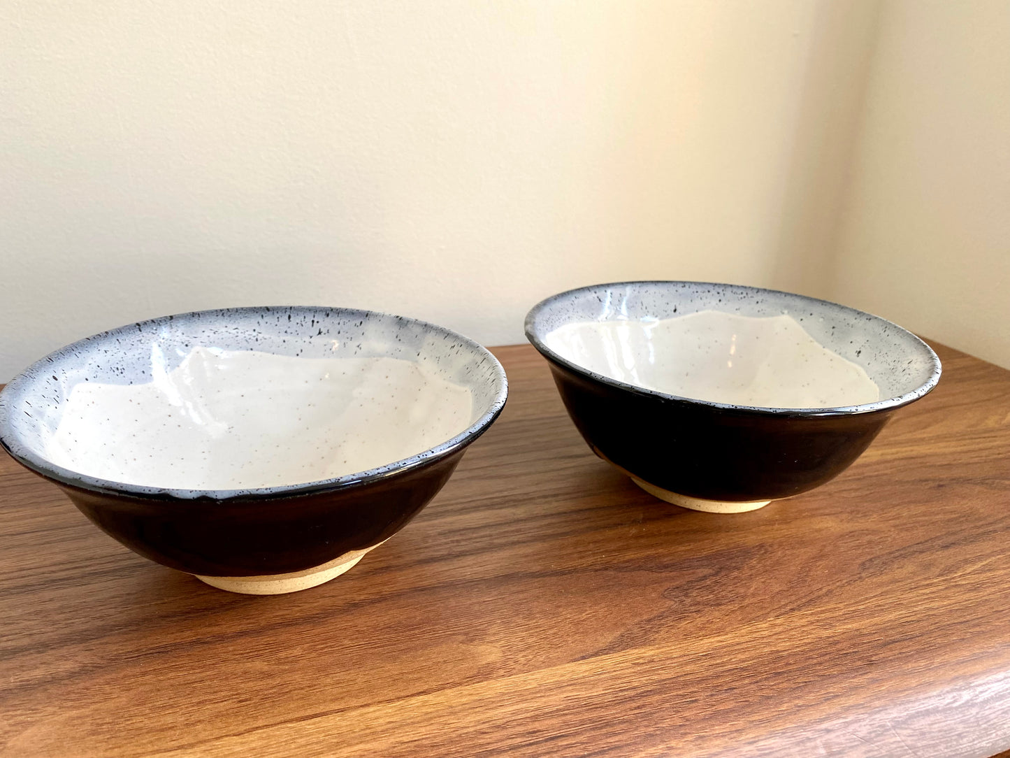 Small-medium stoneware bowls (set of two)