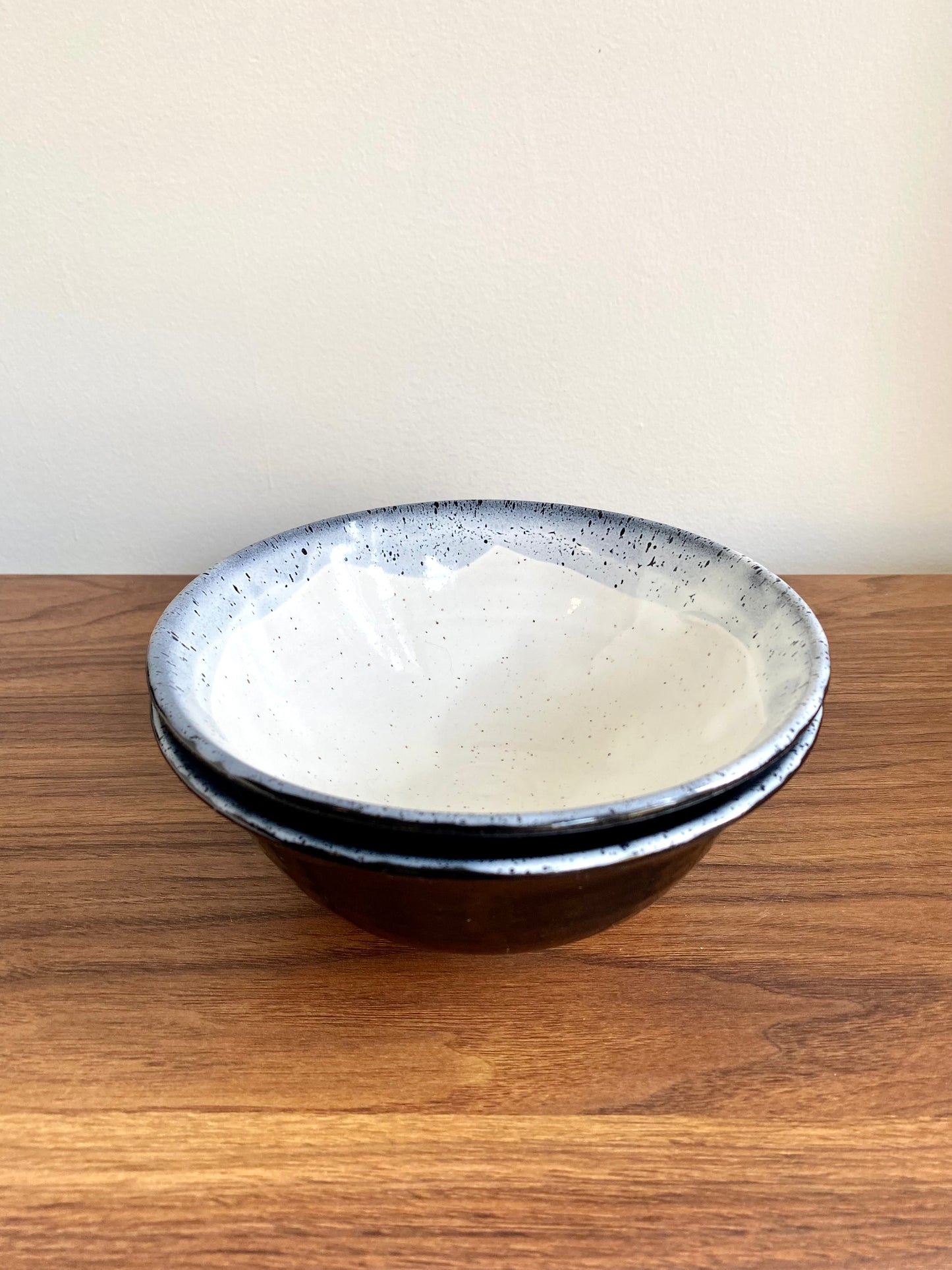 Small-medium stoneware bowls (set of two)