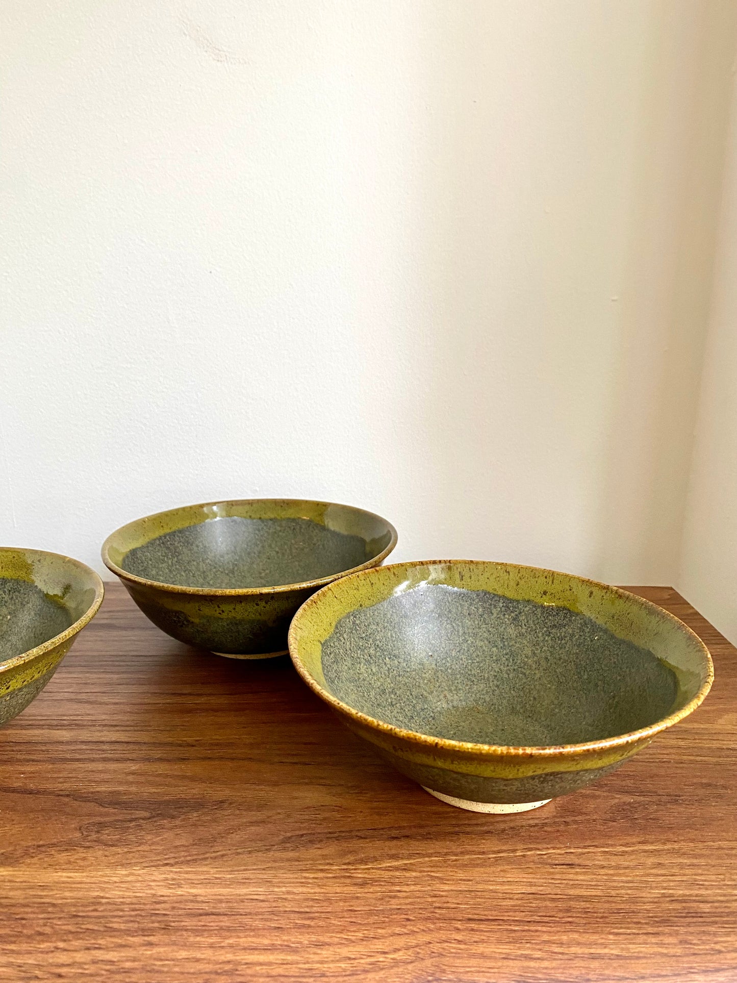 Small-medium stoneware bowls (set of 4)